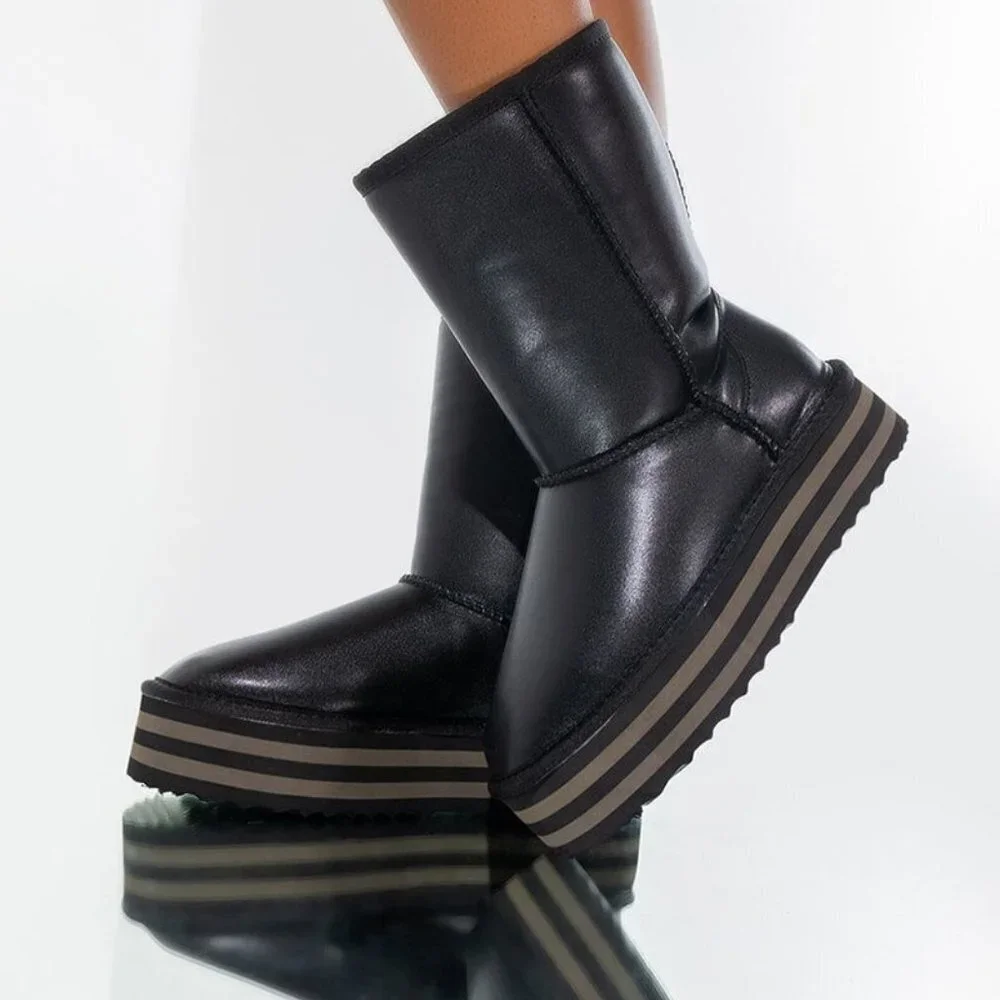 AZALEA WANG SHOW ME  FLAT BOOTIE IN BLACK